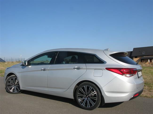 Největší kombi Hyundai - i40 s motorem 1,7 D s automatem
