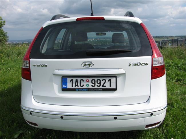 Rodinné české kombi s benzínovým motorem 1,6 to je Hyundai i30 CW