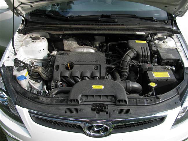 Rodinné české kombi s benzínovým motorem 1,6 to je Hyundai i30 CW