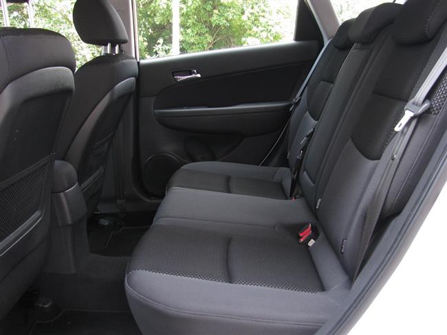 Rodinné české kombi s benzínovým motorem 1,6 to je Hyundai i30 CW