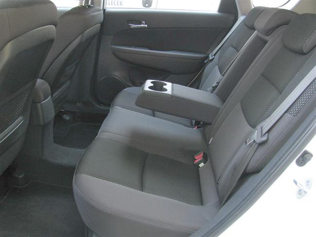 Rodinné české kombi s benzínovým motorem 1,6 to je Hyundai i30 CW