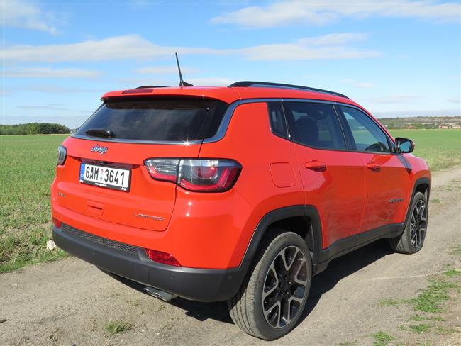 Test Jeepu Compass s dvoulitrovým dieselem s automatem a pohonem všech kol