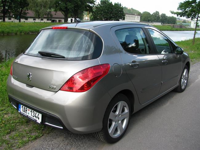 Redakční test vozu Peugeot 308 s benzínovým motorem 1,6 VTI