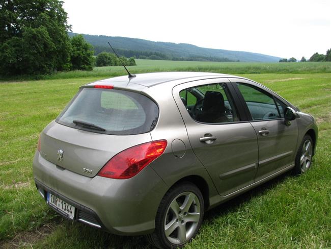 Redakční test vozu Peugeot 308 s benzínovým motorem 1,6 VTI