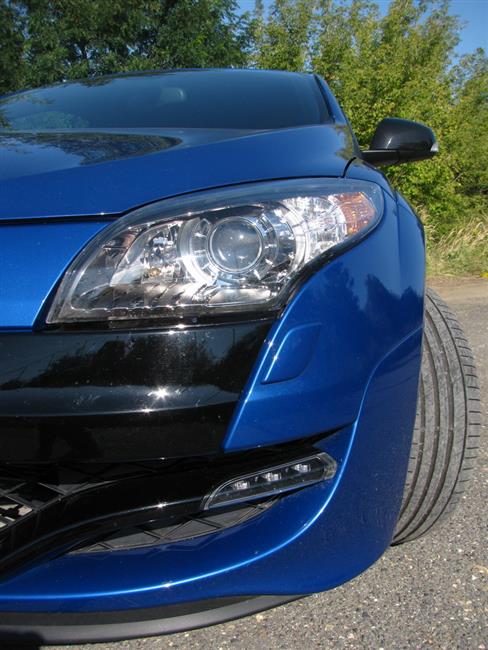 Test nejrychlejšího Renaultu