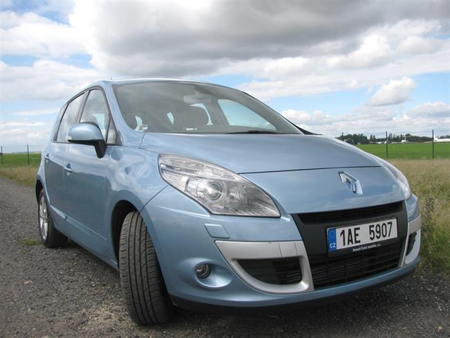 Test zakladatele středních MPV - Renault Scenic s turbomotorem 1,4 TCE