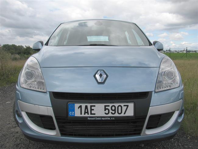 Test zakladatele středních MPV - Renault Scenic s turbomotorem 1,4 TCE