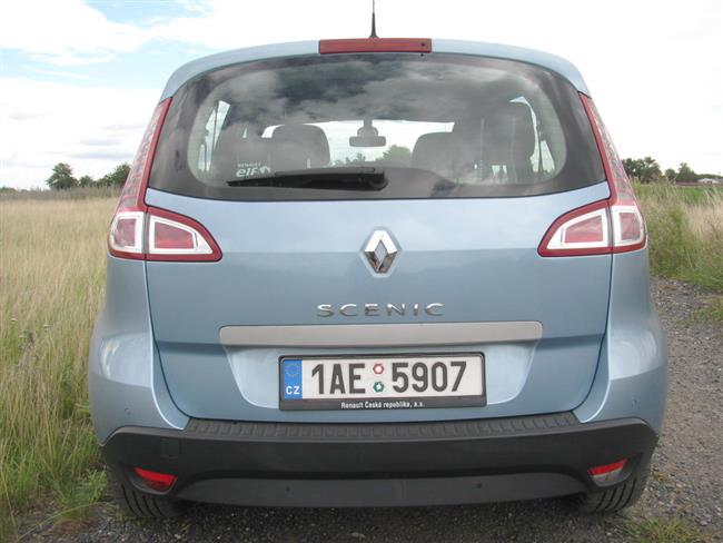 Test zakladatele středních MPV - Renault Scenic s turbomotorem 1,4 TCE