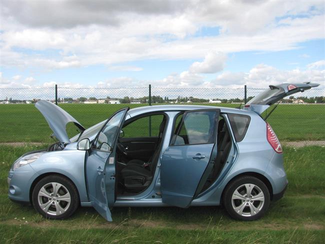 Test zakladatele středních MPV - Renault Scenic s turbomotorem 1,4 TCE
