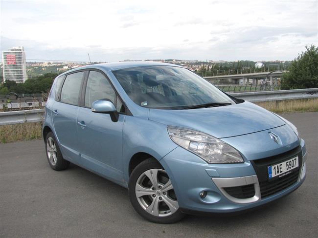 Test zakladatele středních MPV - Renault Scenic s turbomotorem 1,4 TCE