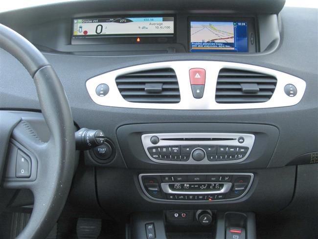 Test zakladatele středních MPV - Renault Scenic s turbomotorem 1,4 TCE