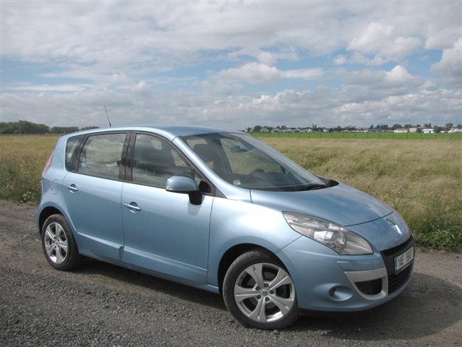 Test zakladatele stednch MPV - Renault Scenic s turbomotorem 1,4 TCE