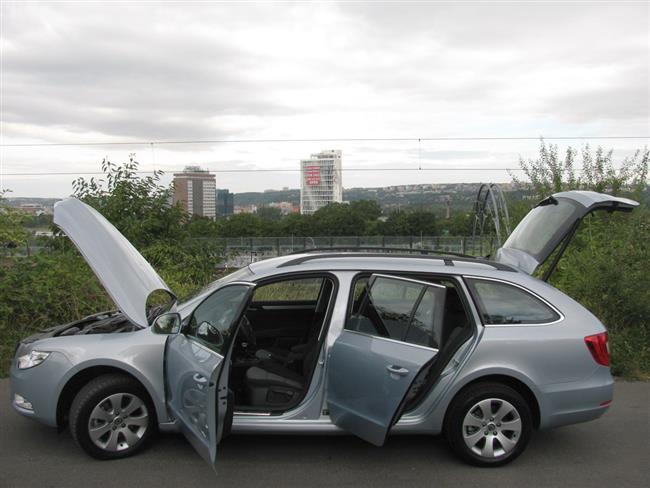 Test největší vyráběné škodovky Superb Combi 2,0 TDI s automatem