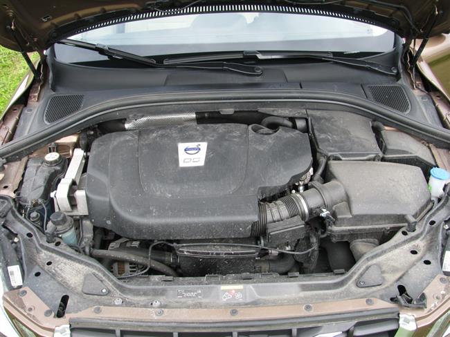 Redakční test SUV Volvo XC60 ve verzi Drive pouze s předním pohonem