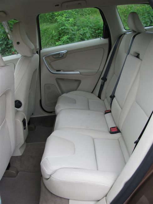 Redakční test SUV Volvo XC60 ve verzi Drive pouze s předním pohonem