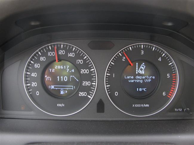 Redakční test SUV Volvo XC60 ve verzi Drive pouze s předním pohonem