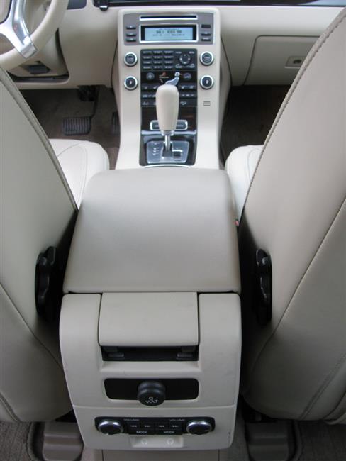 Test rodinnéhokombíku Volvo XC70 D5
