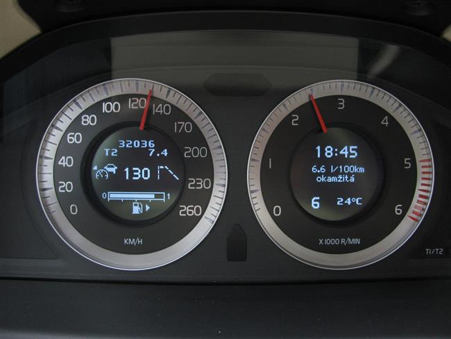 Test rodinnéhokombíku Volvo XC70 D5