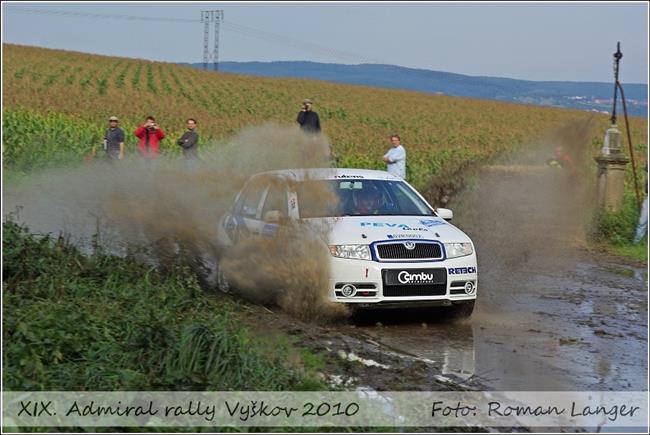 V nejsilnj sestav i s WRC se pedstavil JT ha group rally team ve Vykov.  Ale ale