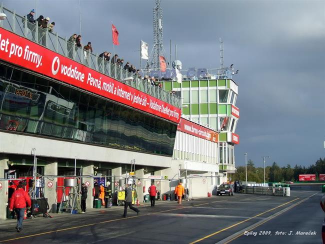 Nabdka monosti exkurze nejzajmavjmi msty Automotodromu Brno.