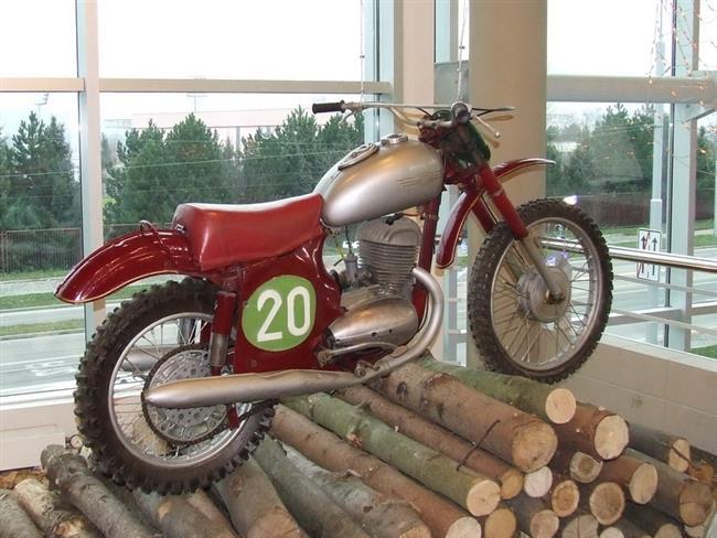 Motorky v TM v Brně, podzim 2009, foto  Jaroslav Mareček