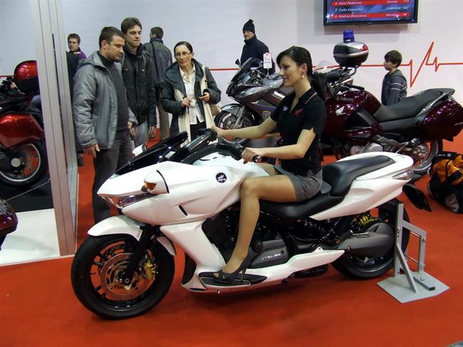 Motosalon Brno : SAR zakld sekci motocyklovch servis