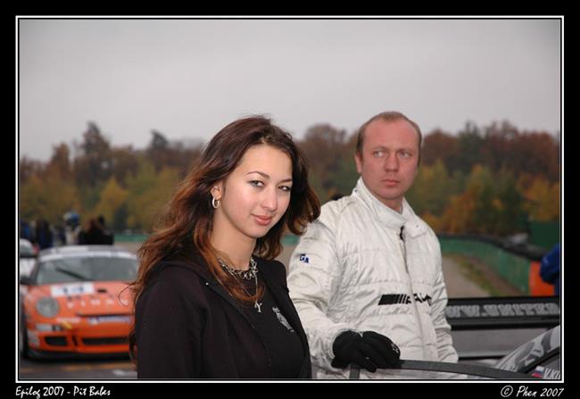Epilog 2009:  Nron louen s leton okruhovou seznou pro eskou automobilovou elitu.