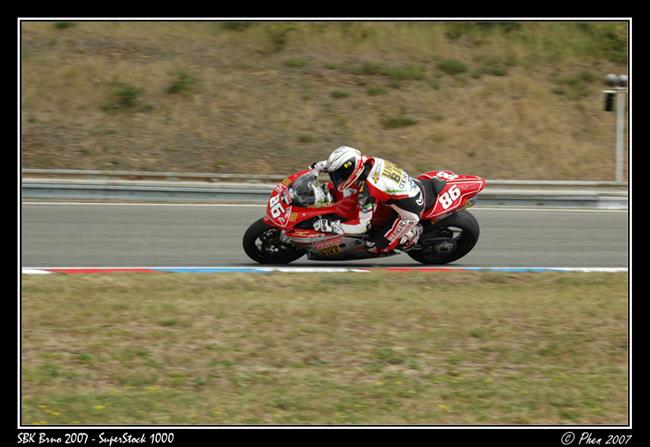 SuperStock 1000 na SuperBike Brno 2007