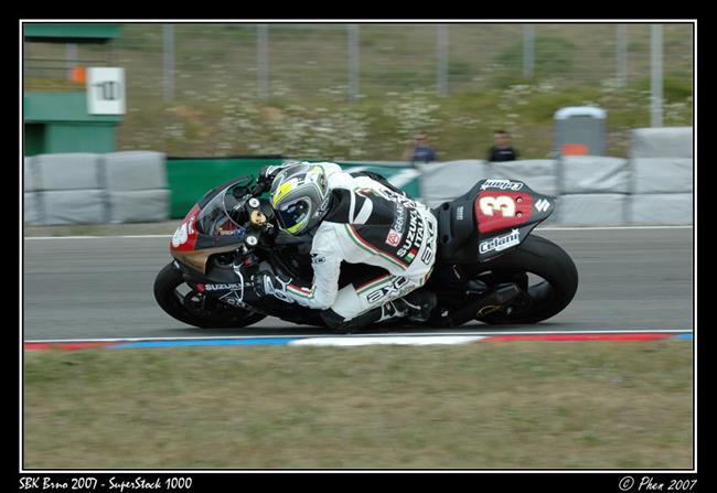 SuperStock 1000 na SuperBike Brno 2007