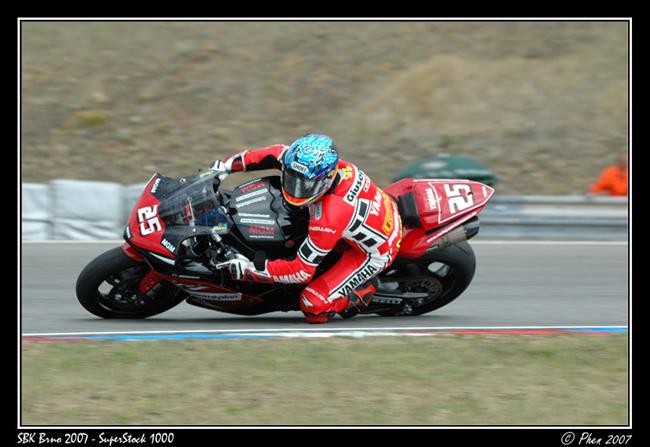 SuperStock 1000 na SuperBike Brno 2007