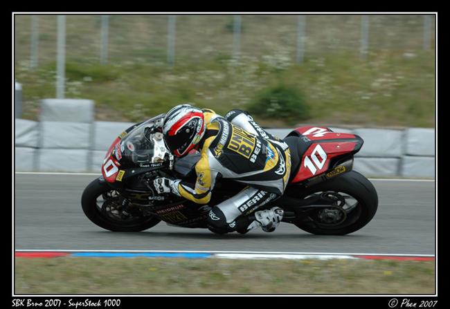 SuperStock 1000 na SuperBike Brno 2007