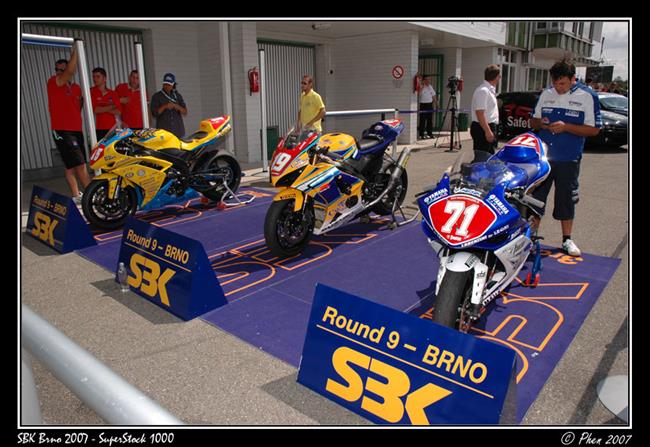 SuperStock 1000 na SuperBike Brno 2007