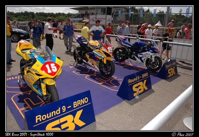 SuperStock 1000 na SuperBike Brno 2007