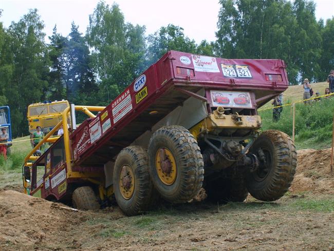 TruckTrial na rani ve Vrnov u Sokolova