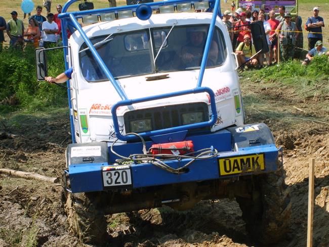 TruckTrial na rani ve Vrnov u Sokolova