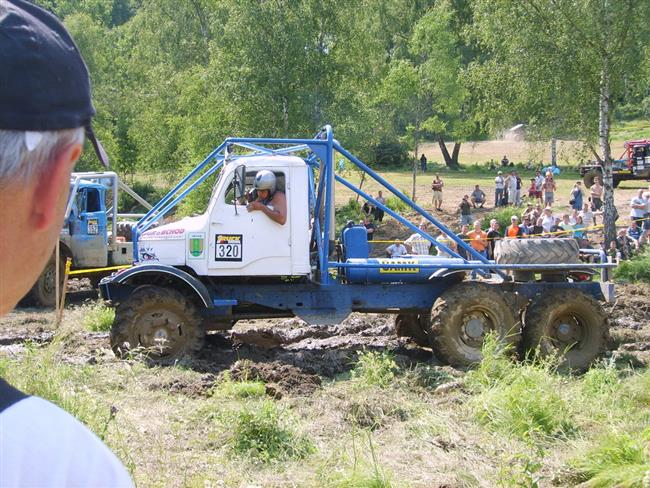 TruckTrial na rani ve Vrnov u Sokolova