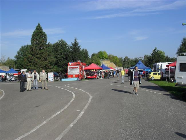 Hradeck rallyeshow 2011 a oteven zdejho autodromu - atmosfra akce