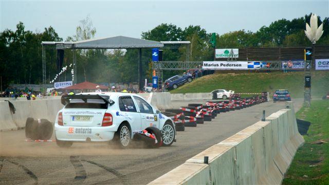 Oteven novho autodromu Czechring v Hradci Krlov