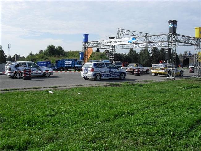 Hradeck rallyeshow 2011 a oteven zdejho autodromu, foto Petr Jank