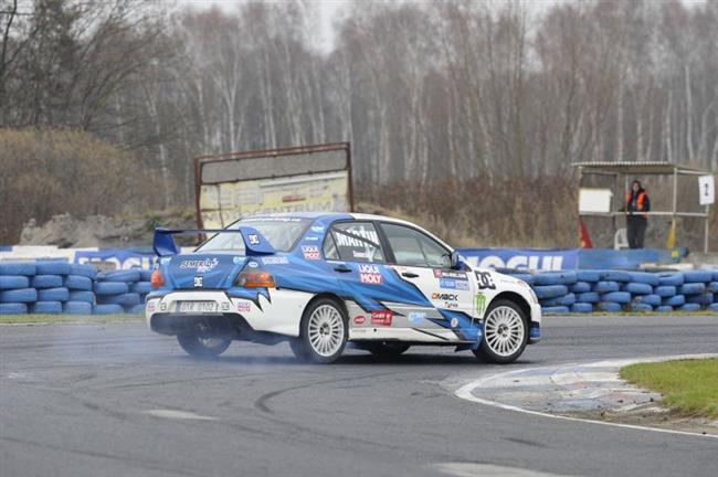 Honza ern pi SM v Sosnov na zvr sezny pkn dil s Fabi WRC