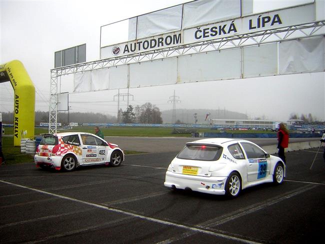 Setkn mistr Sosnov 2011- atmosfra a auta, auta...
