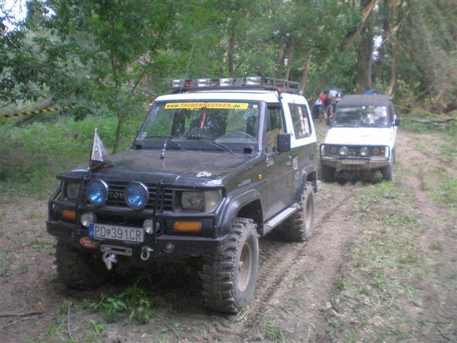 Sraz  4x4 ve slovenské obci Komoča u Nových Zámků