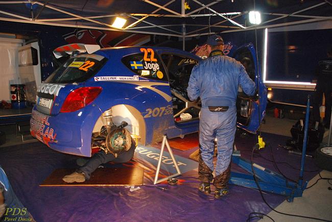 AZ pneu Rally Jesenky 2007 se bl. Jede se ji v vodu jna !