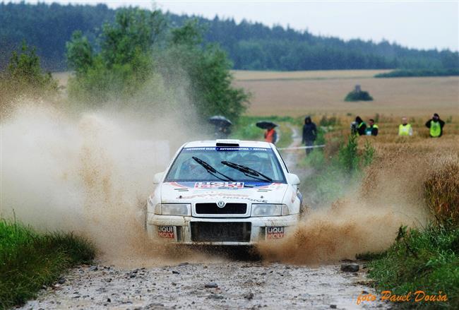 Navrátilec do soutěží David Komárek i  Igor Drotár v desítce na Horácké rallye 2009
