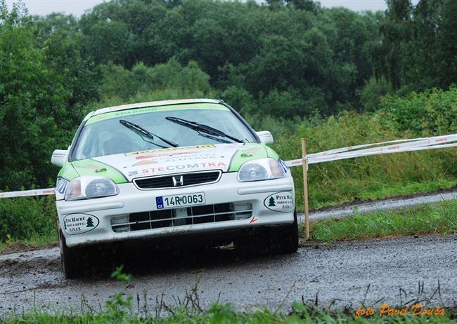 Navrátilec do soutěží David Komárek i  Igor Drotár v desítce na Horácké rallye 2009