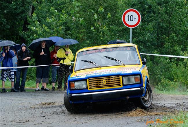 Navrátilec do soutěží David Komárek i  Igor Drotár v desítce na Horácké rallye 2009