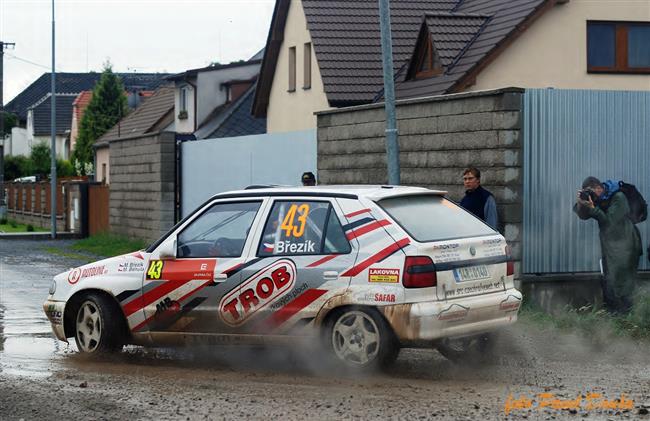 Navrátilec do soutěží David Komárek i  Igor Drotár v desítce na Horácké rallye 2009
