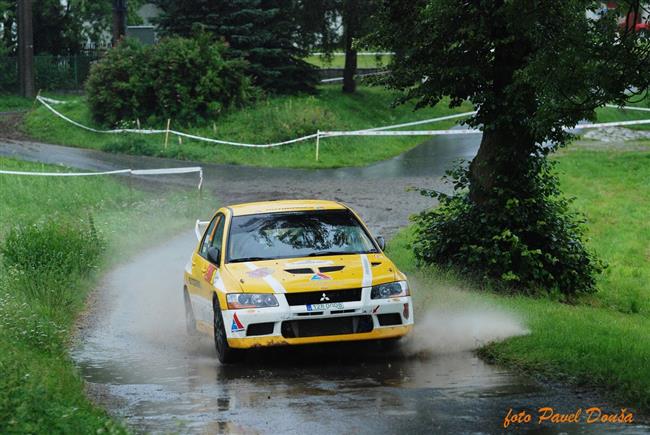Navrátilec do soutěží David Komárek i  Igor Drotár v desítce na Horácké rallye 2009