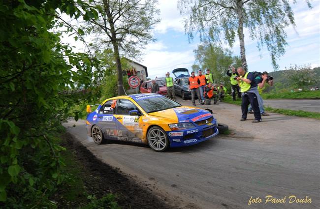 Na Rallye Saturnus pozlacen Vclav Pech se t na horizonty v Krumlov