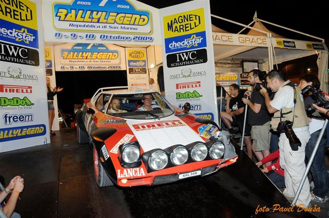 TUSCAN rallye plná krásných legendárních krasavců startuje.